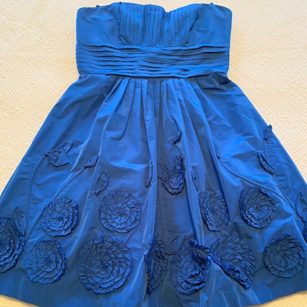 BCBG Maxazria strapless blue appliquéd formal dress